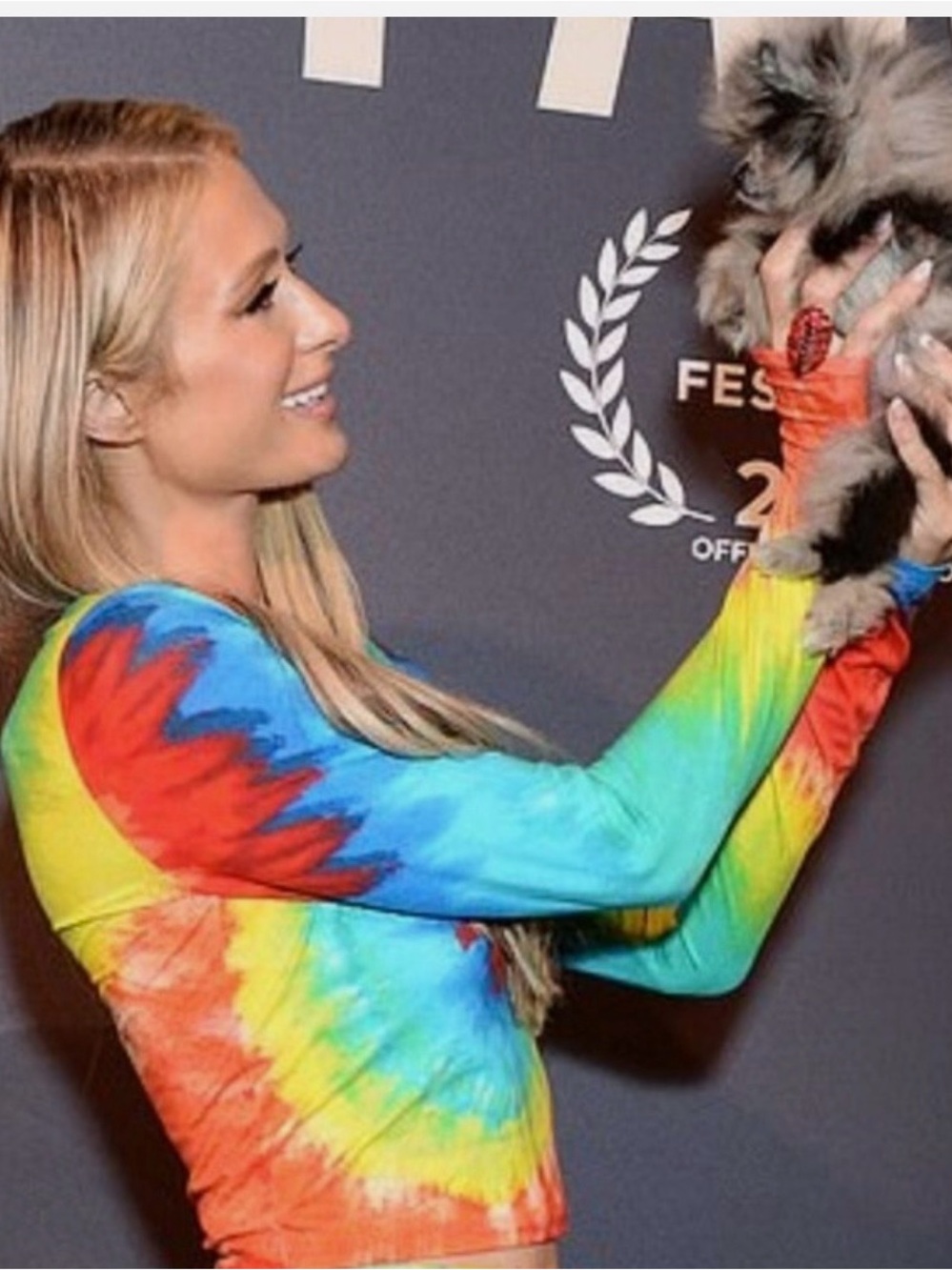 ASO Paris Hilton - Alice + Olivia VIBRANT Tie Dye top hippie retro buttery soft